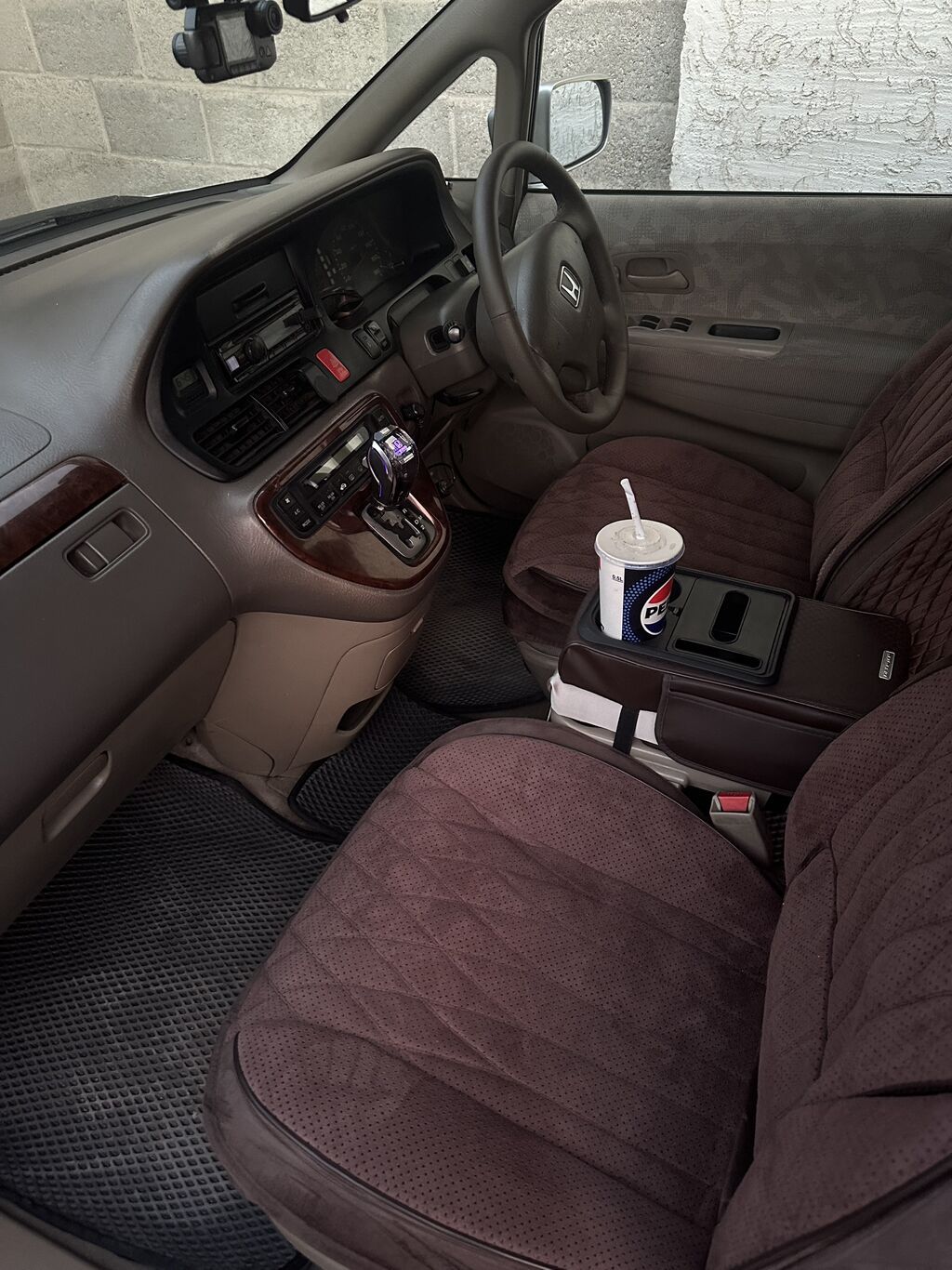 Honda Odyssey: 2000 г., 2.3 л, Автомат, Газ, Минивэн: фото 2