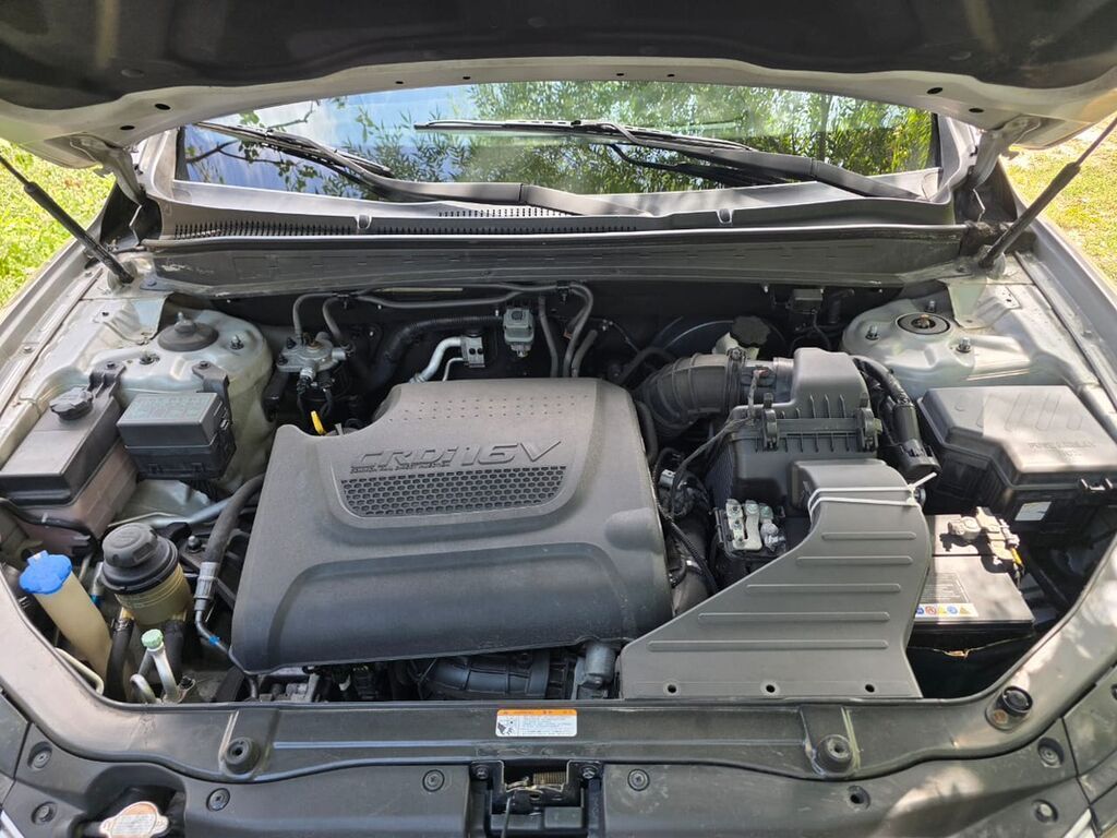 Hyundai Santa Fe: 2010 г., 2 л, Автомат, Дизель, Кроссовер: фото 3