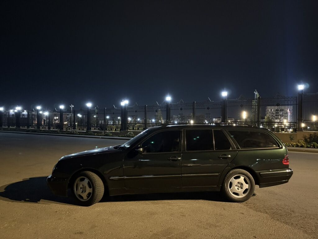 Mercedes-Benz E-Class: 2000 г., 2.7 л, Автомат, Дизель, Универсал: фото 2