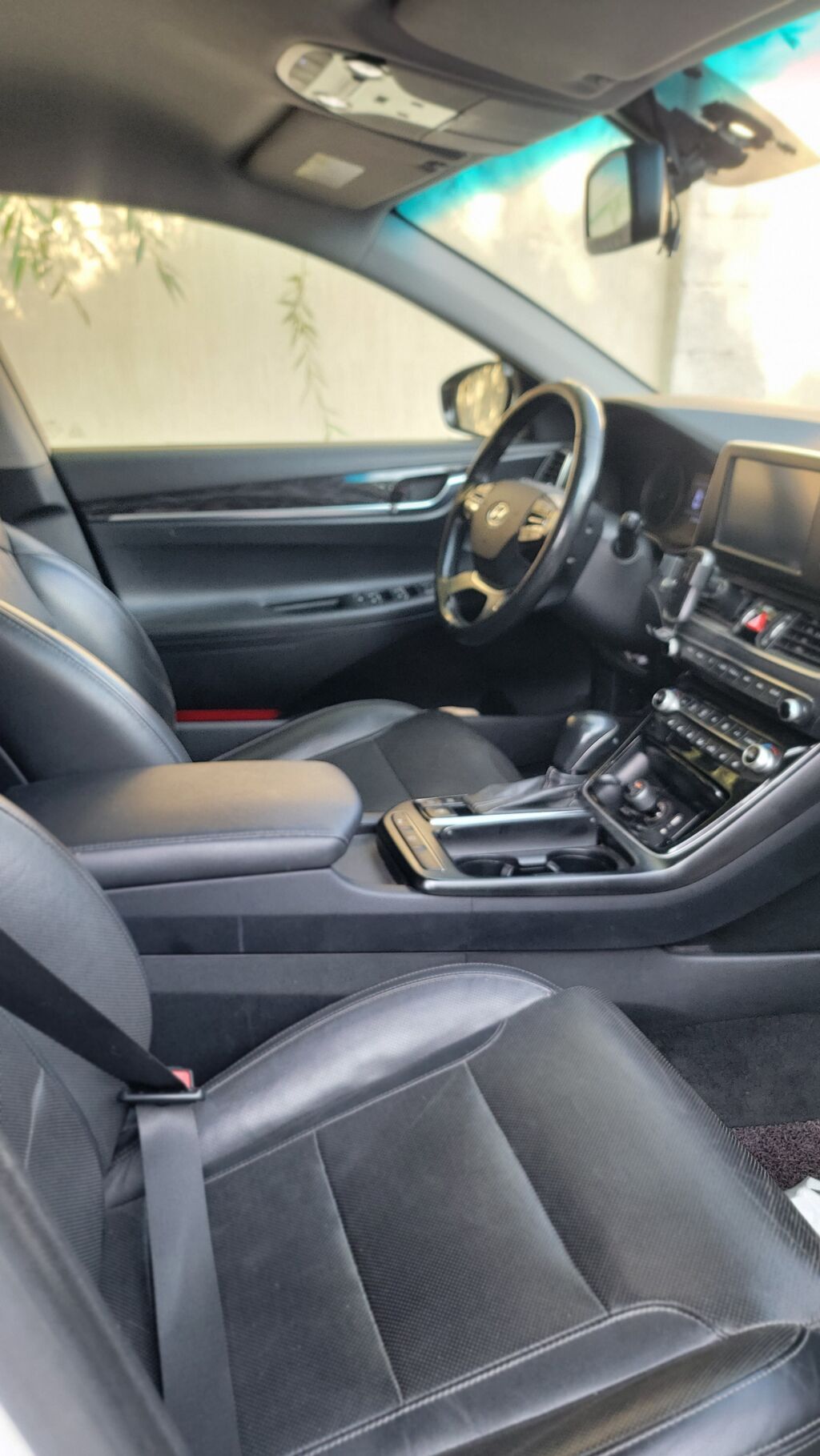 Hyundai Grandeur: 2018 г., 0.3 л, Автомат, Газ, Седан: фото 2