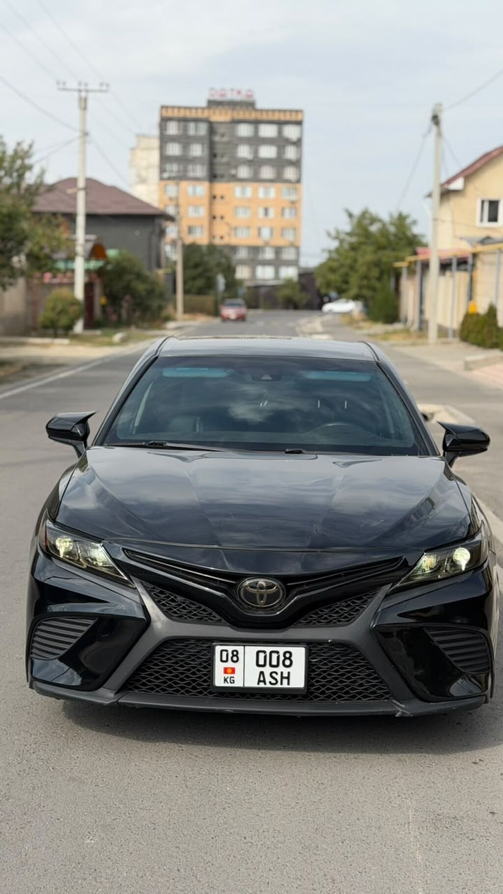 Toyota Camry: 2018 г., 2.5 л, Автомат, Гибрид, Седан: фото 2