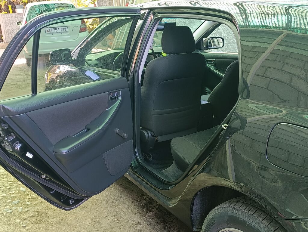 Toyota Corolla: 2006 г., 1.6 л, Автомат, Бензин, Хэтчбэк: фото 6