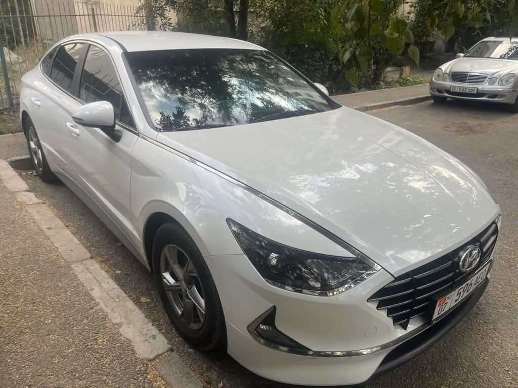 Hyundai Sonata: 2022 г., 2 л, Автомат, Газ, Седан: фото 2