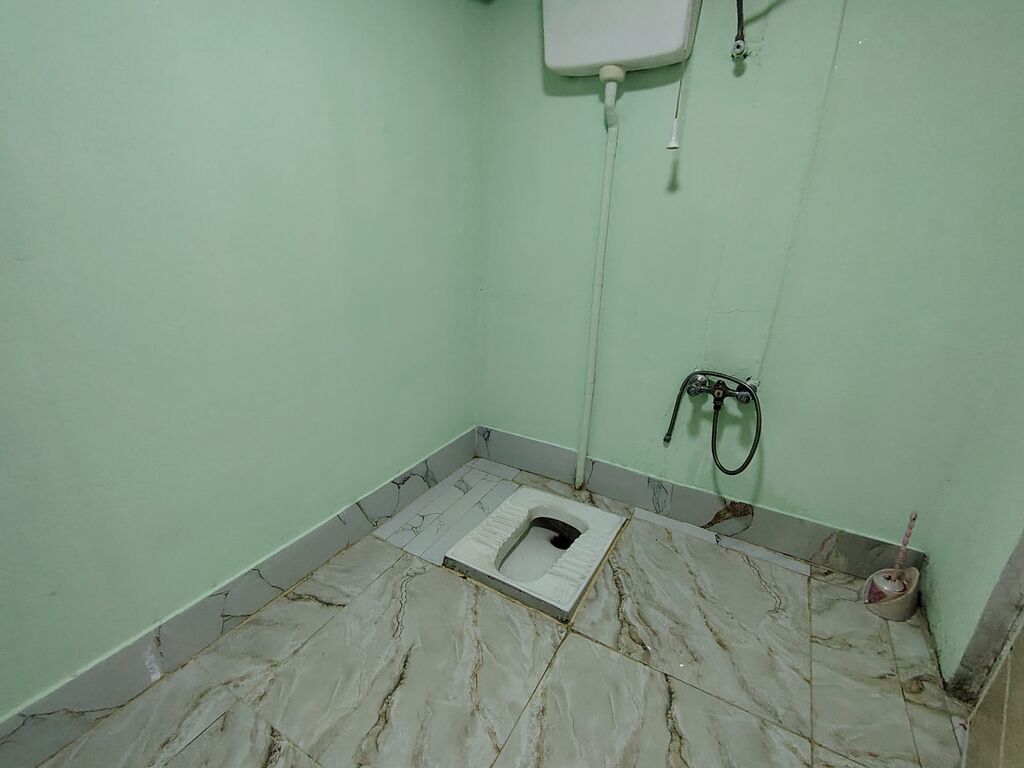 Ev yerlewir weherin merkezinde heyet evidi. Telebe oqlannnara