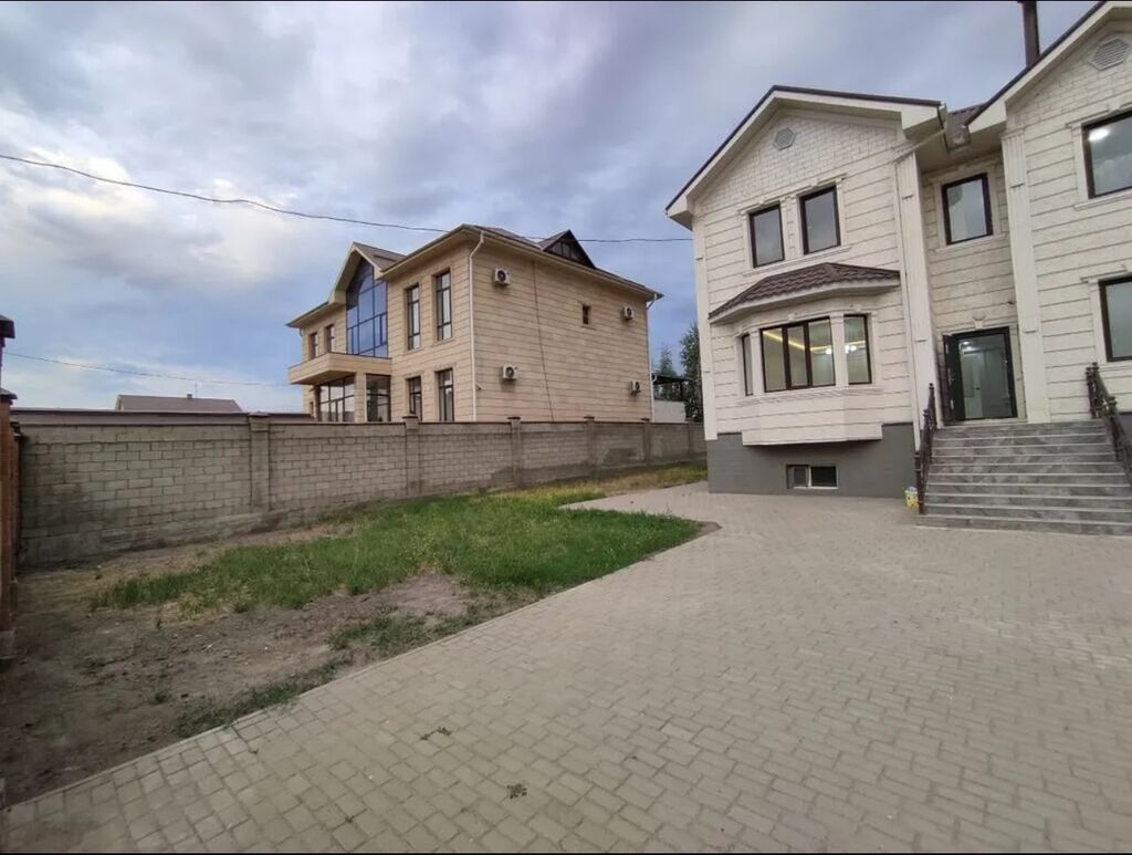 350 м², 5 комнат, Без животных: фото 2