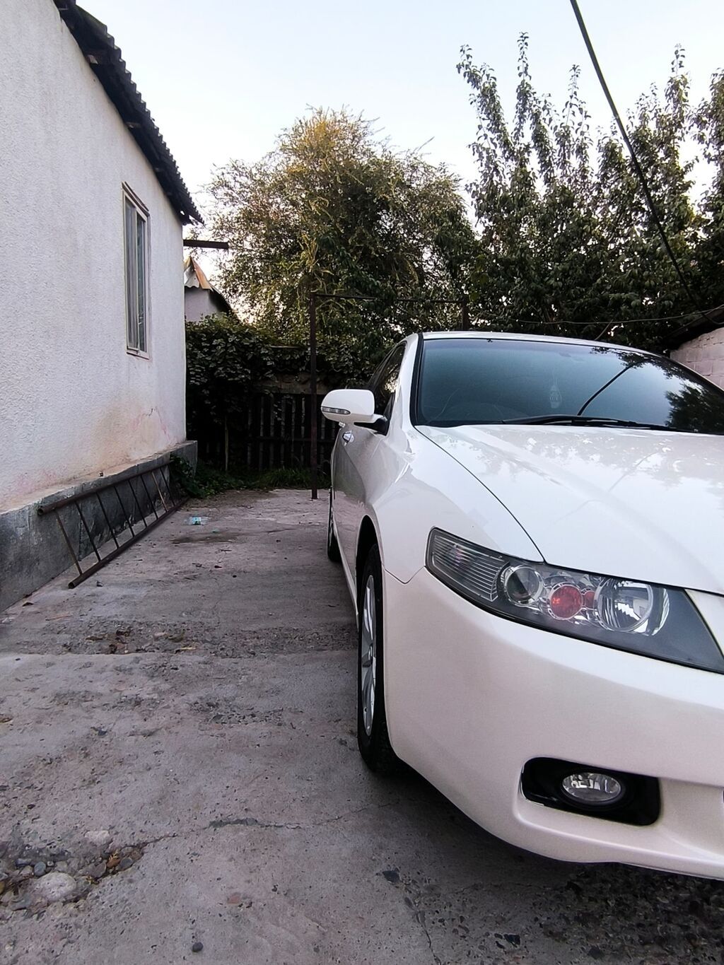 Honda Accord: 2004 г., 2 л, Автомат, Бензин, Седан: фото 4