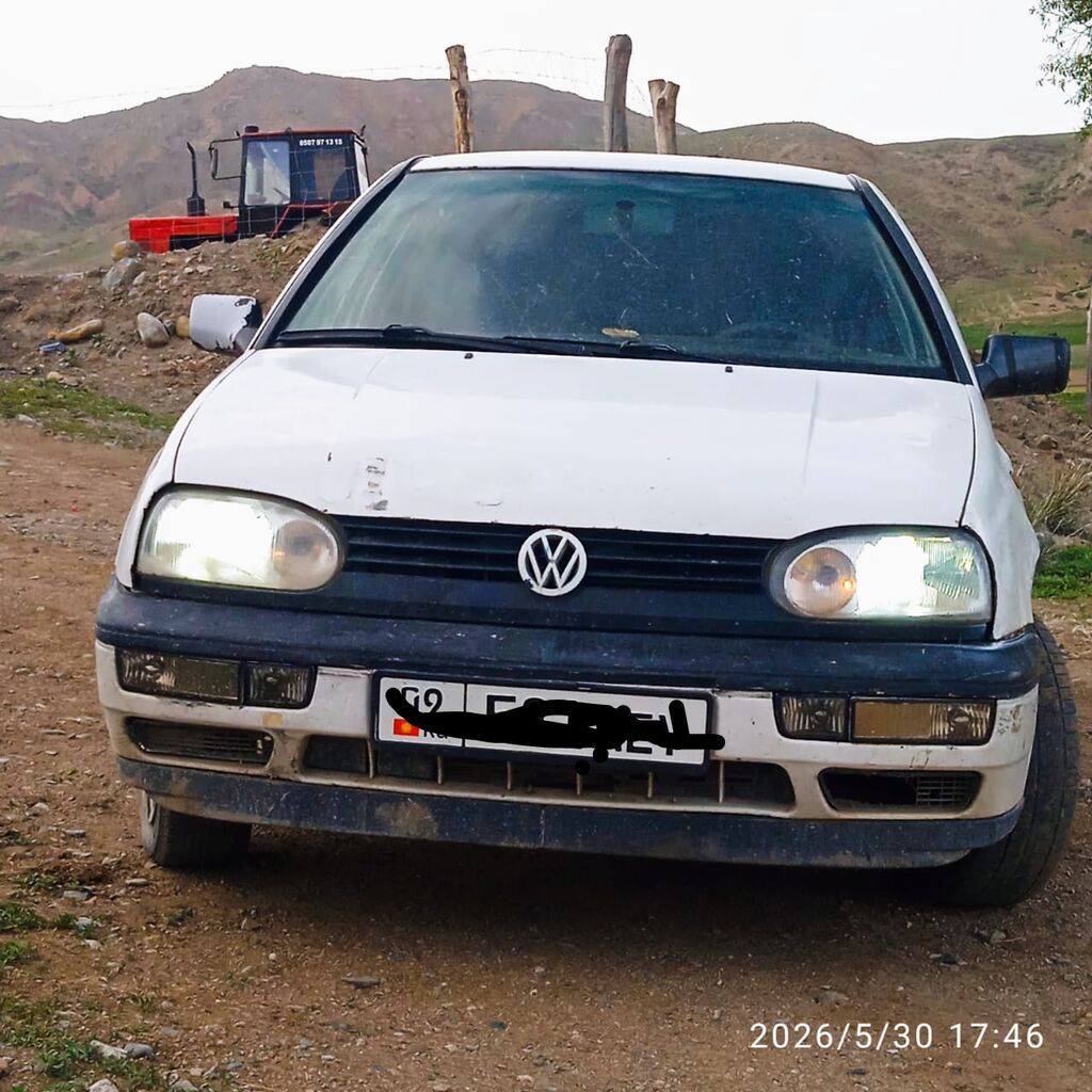 Volkswagen Golf: 1996 г., 1.6 л, Механика, Бензин, Хэтчбэк: фото 2