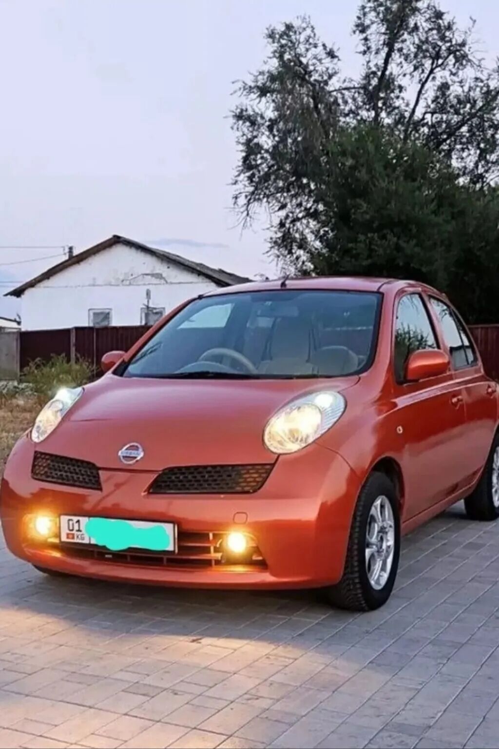 Nissan March: 2003 г., 1.4 л, Автомат, Бензин, Хэтчбэк — фото 1