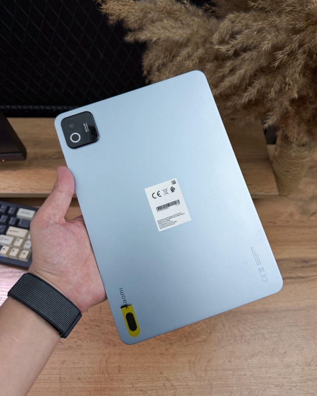Планшет Xiaomi Pad 8 Pro с большим дисплеем и фирменным чехлом-книжкой: фото 2