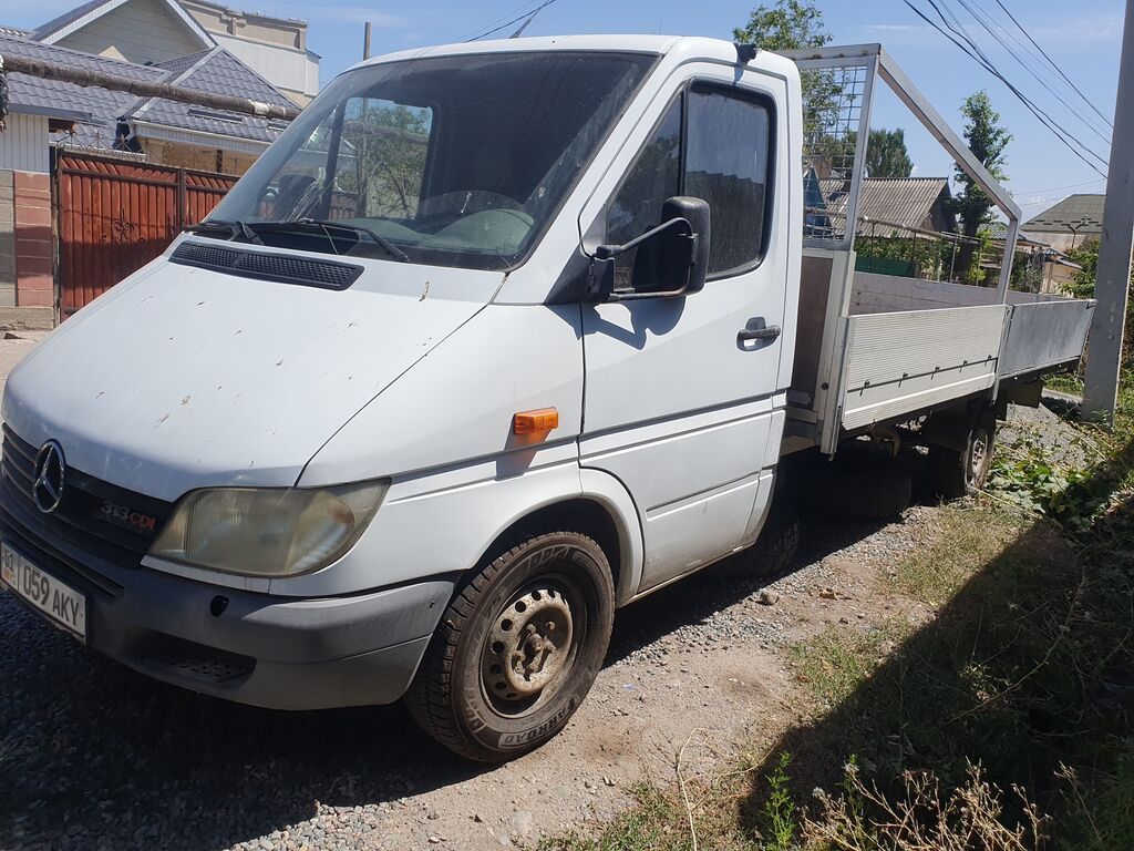 Продаю мерседес спринтер 2000 год бортовой: 9500 USD Грузовики | Джал ...