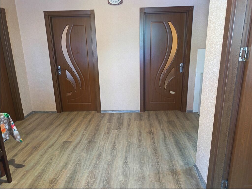 120 kv. m, 3 otaqlı, Telefon, İşıq, Su