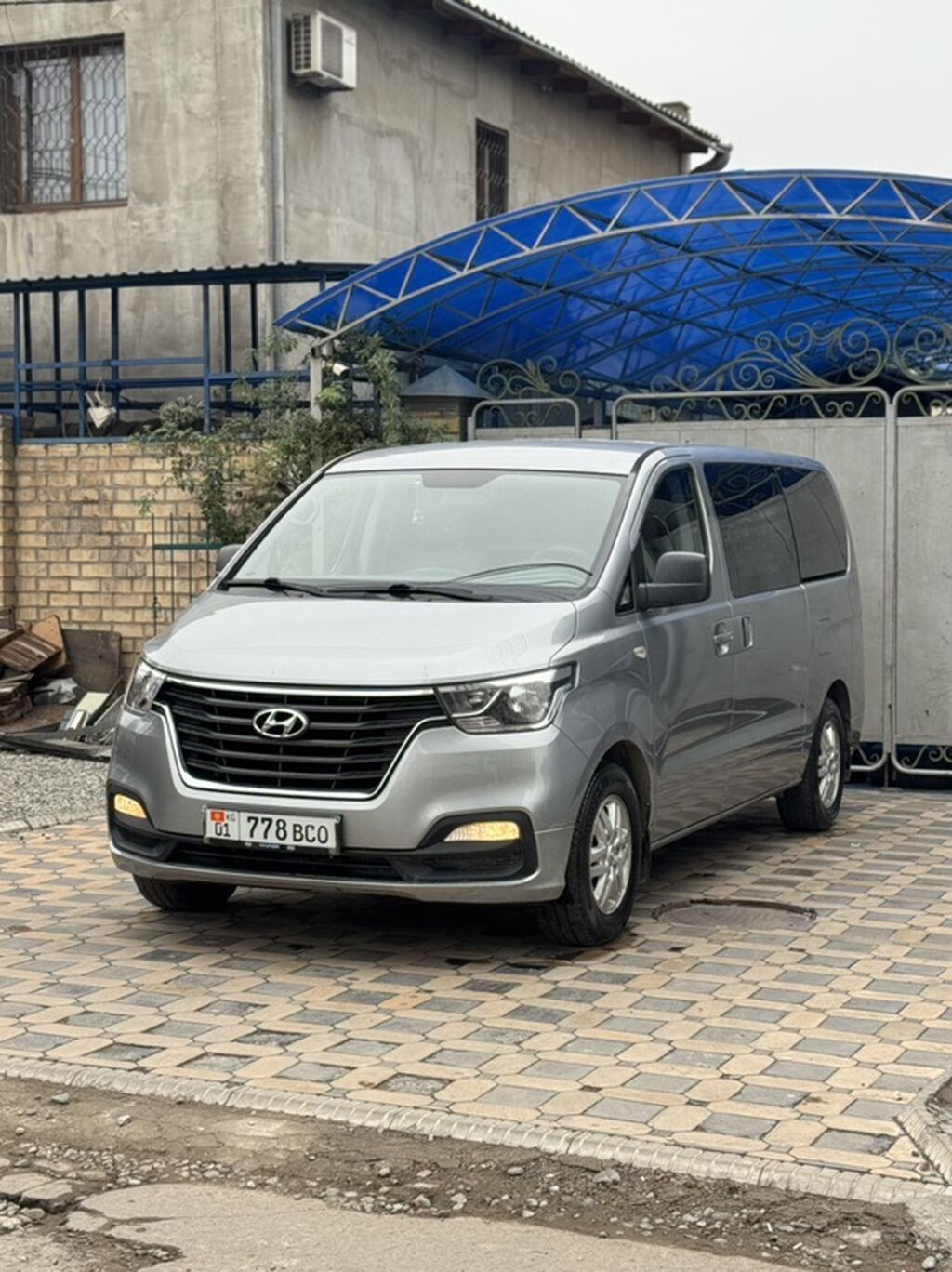 Hyundai H-1: 2020 г., 2.5 л, Автомат, Дизель, Минивэн: фото 1