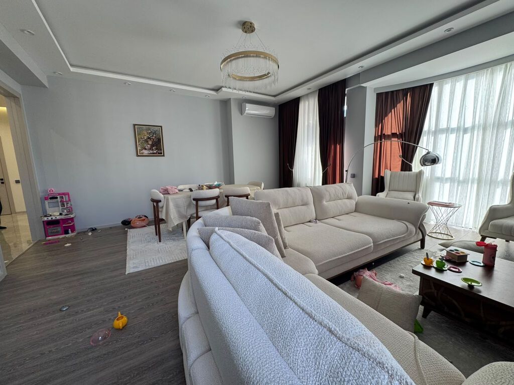 3 otaqlı, Yeni tikili, 152 kv. m