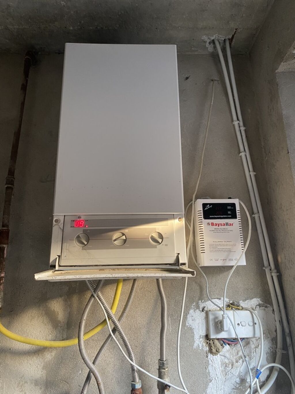 220 kv. m, 5 otaqlı, Kombi, Qaz, İşıq