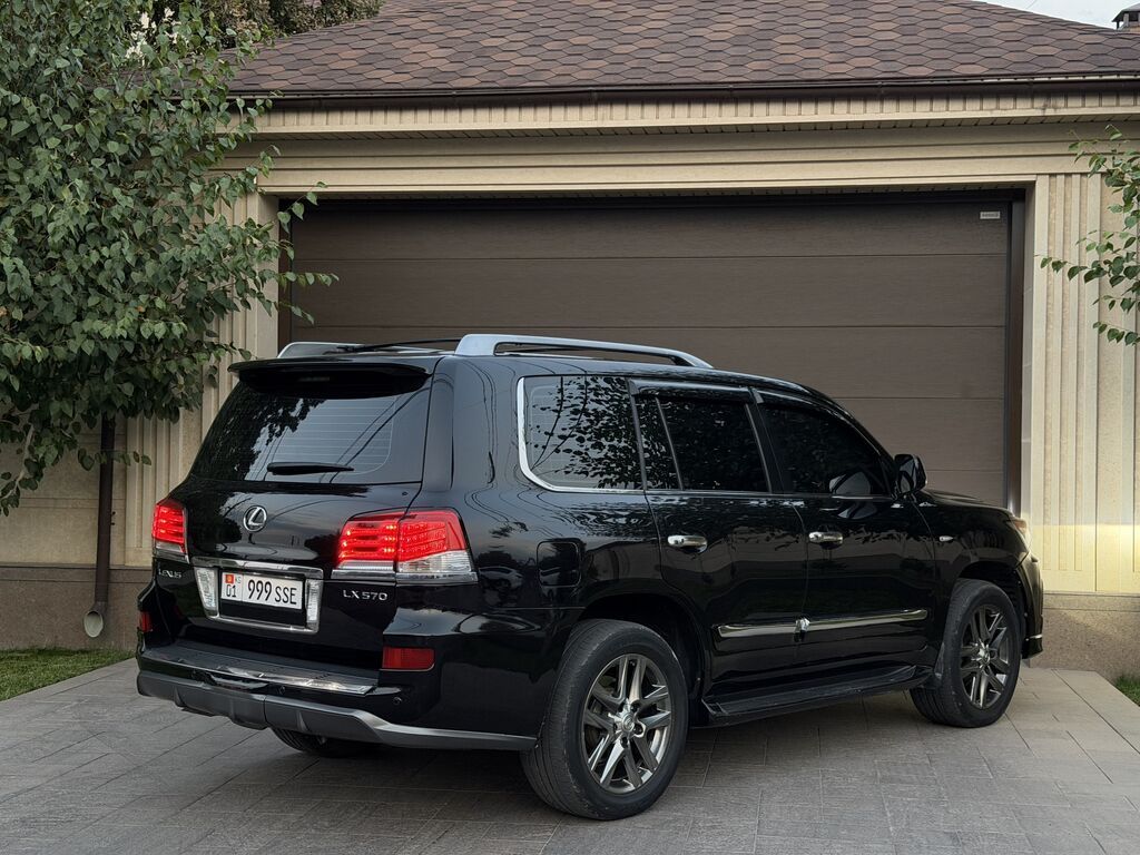 Lexus LX: 2011 г., 5.7 л, Автомат, Газ, Внедорожник: фото 4