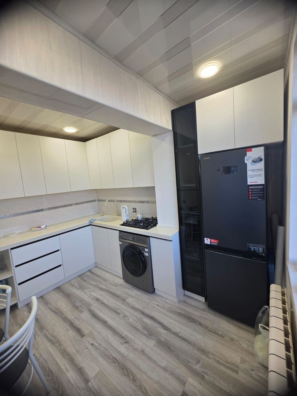 Bakı, Bakıxanov qəs., 3 otaqlı, Köhnə tikili, m. Neftçilər, 75 kv. m