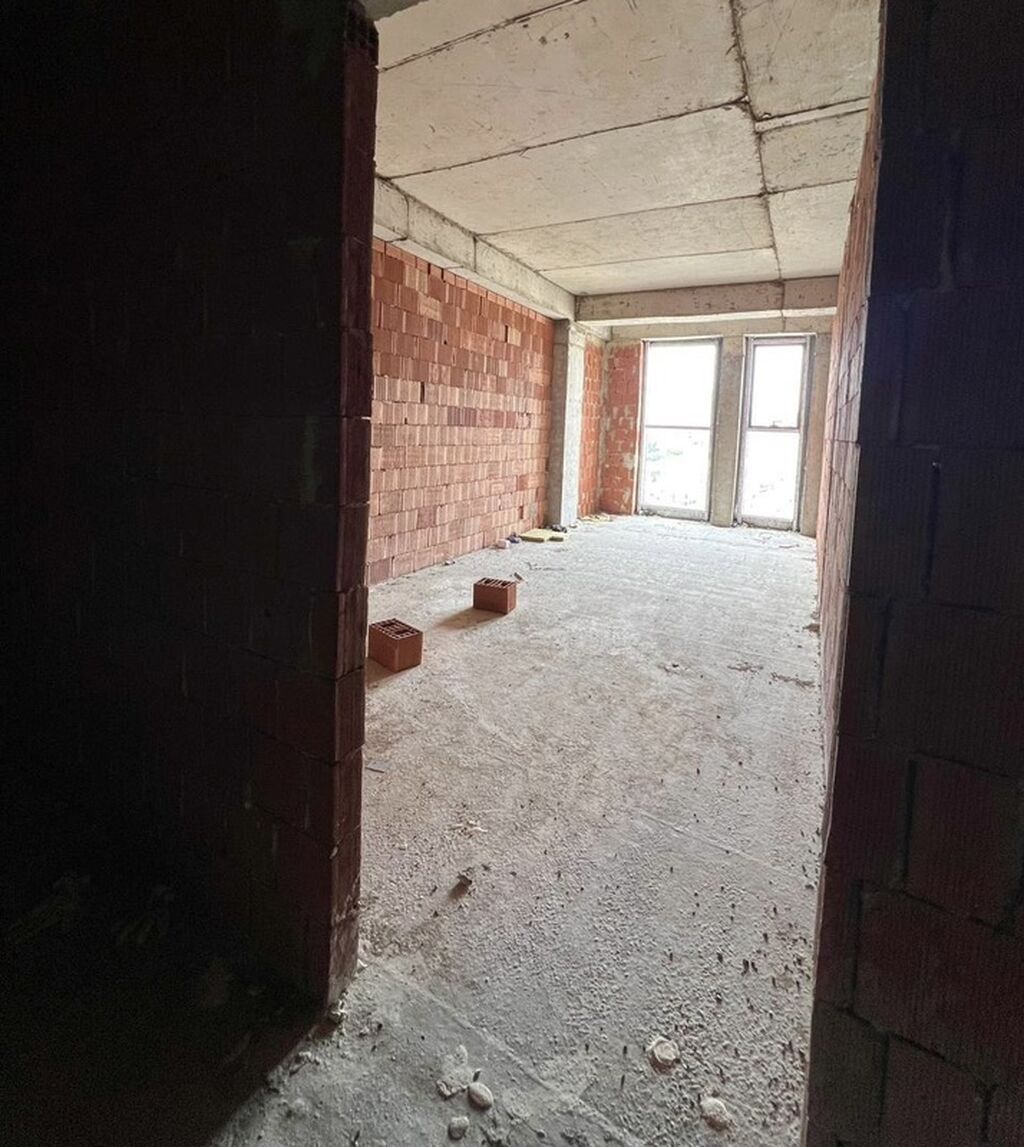4 otaqlı, Yeni tikili, 173 kv. m
