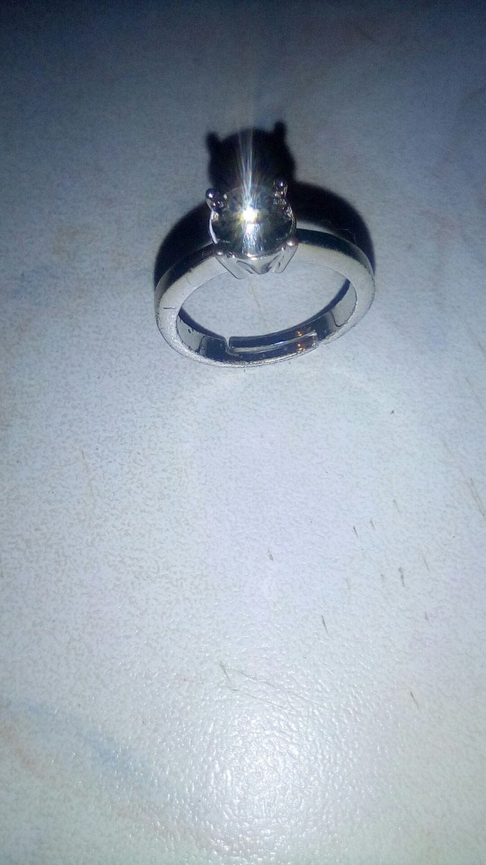 Wedding Accessories: Ασημενιο δαχτυλιδι 925 πετρα 9 καρατιων. σε lalafo.gr Ασημενιο δαχτυλιδι 925 πετρα 9 καρατιων. σε Υπόλοιπο Πειραιά