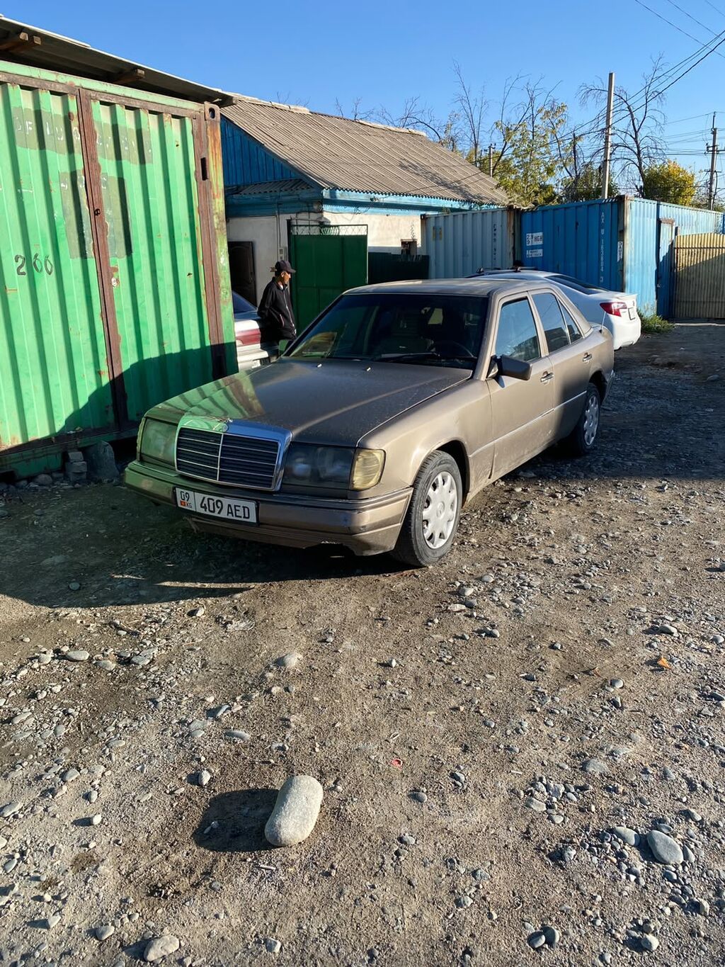 Mercedes-Benz W124: 1991 г., 2 л, Механика, Дизель, Седан: фото 4