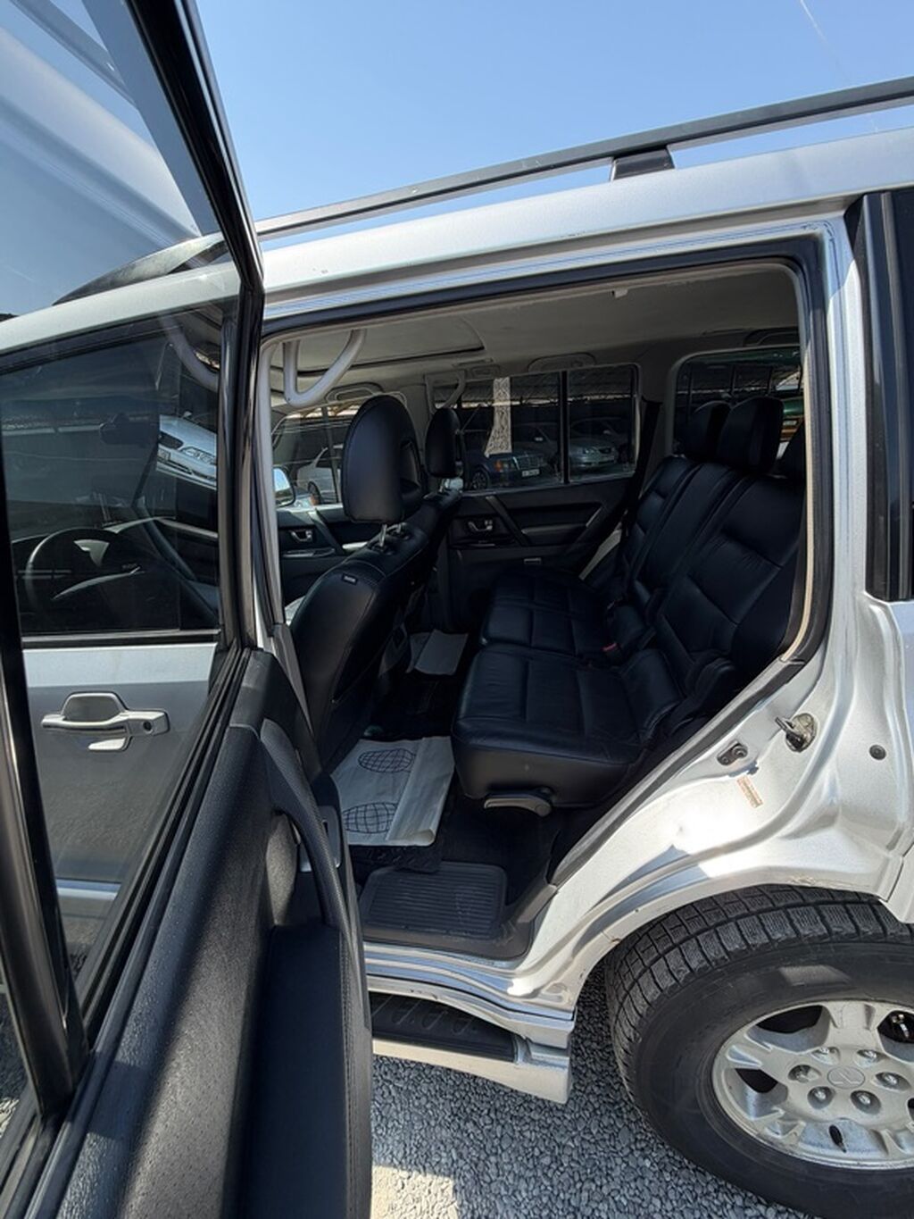 Mitsubishi Pajero: 2003 г., 3.7 л, Автомат, Бензин, Внедорожник: фото 5