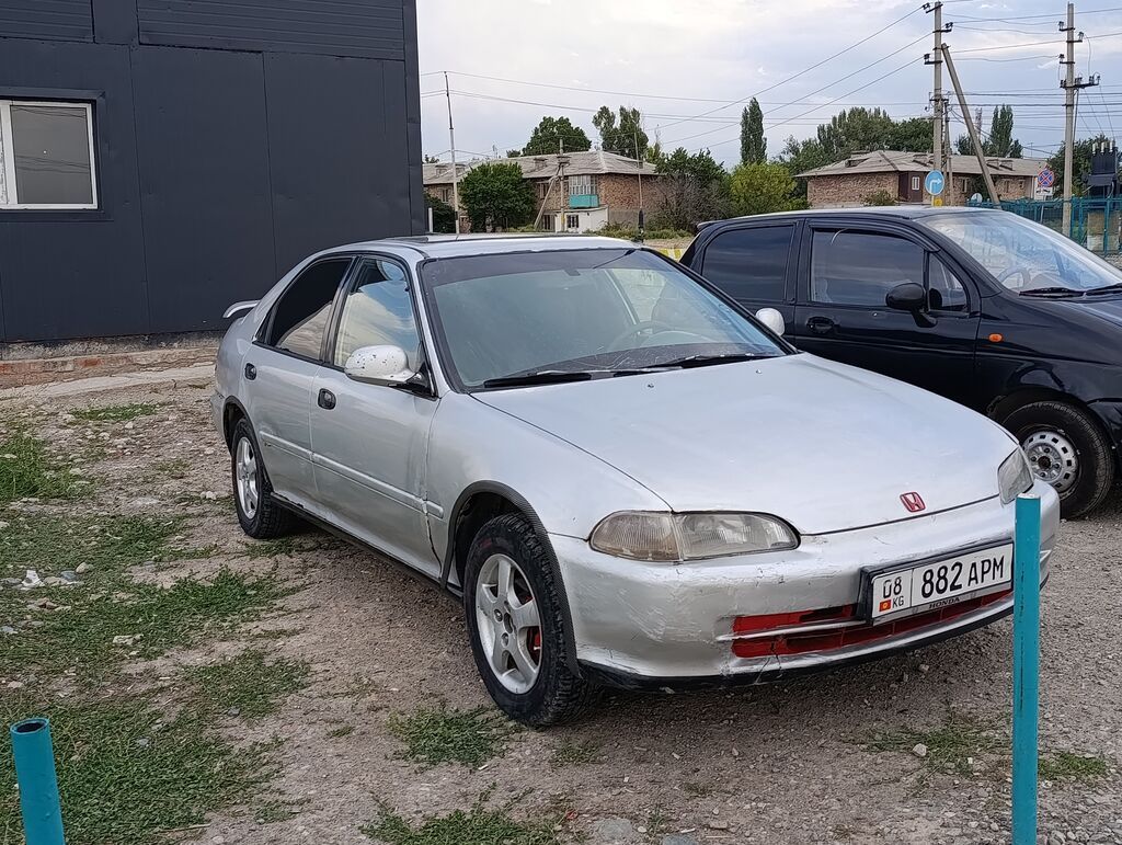 Honda Civic: 1995 г., 1.5 л, Автомат, Бензин, Седан: фото 3