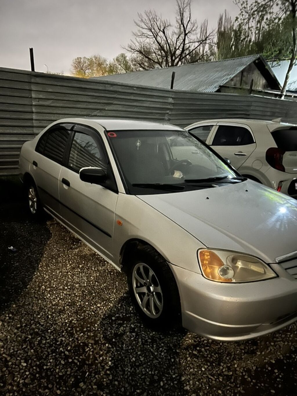 Honda Civic: 2002 г., 1.4 л, Механика, Седан: фото 1