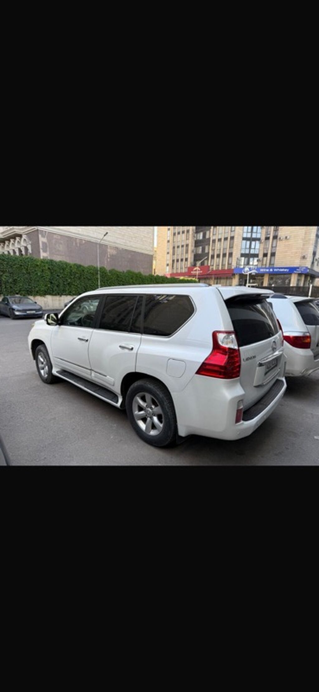 Lexus GX: 2010 г., 4.6 л, Автомат, Бензин, Внедорожник: фото 4
