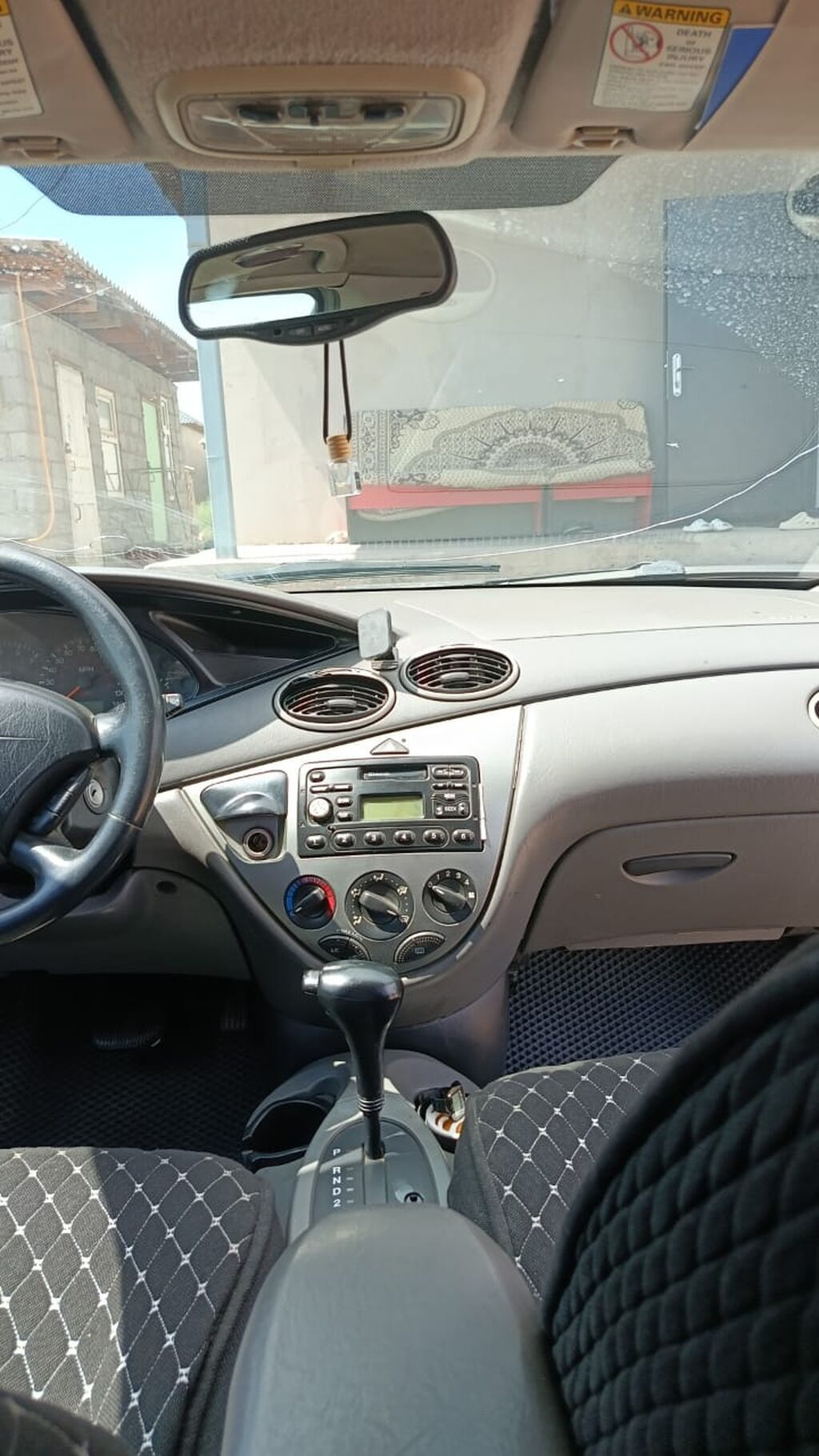 Ford Focus: 2001 г., 2 л, Автомат, Бензин, Седан: фото 5