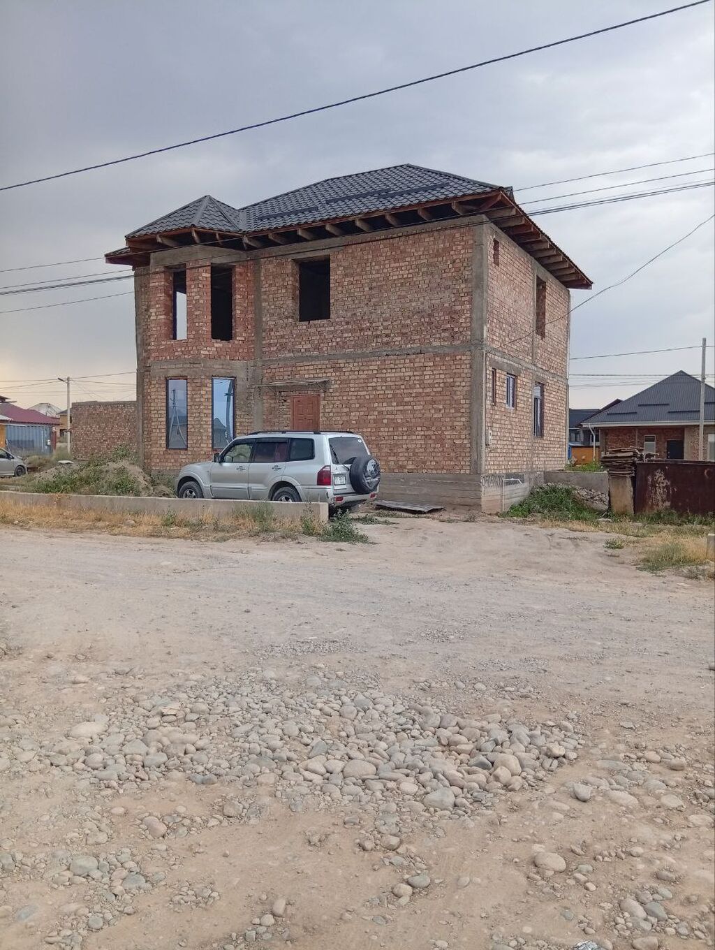 6 комнат и более, 200 м², 4 соток, Бишкек, Оскон-ордо ж/м Собственник: фото 8