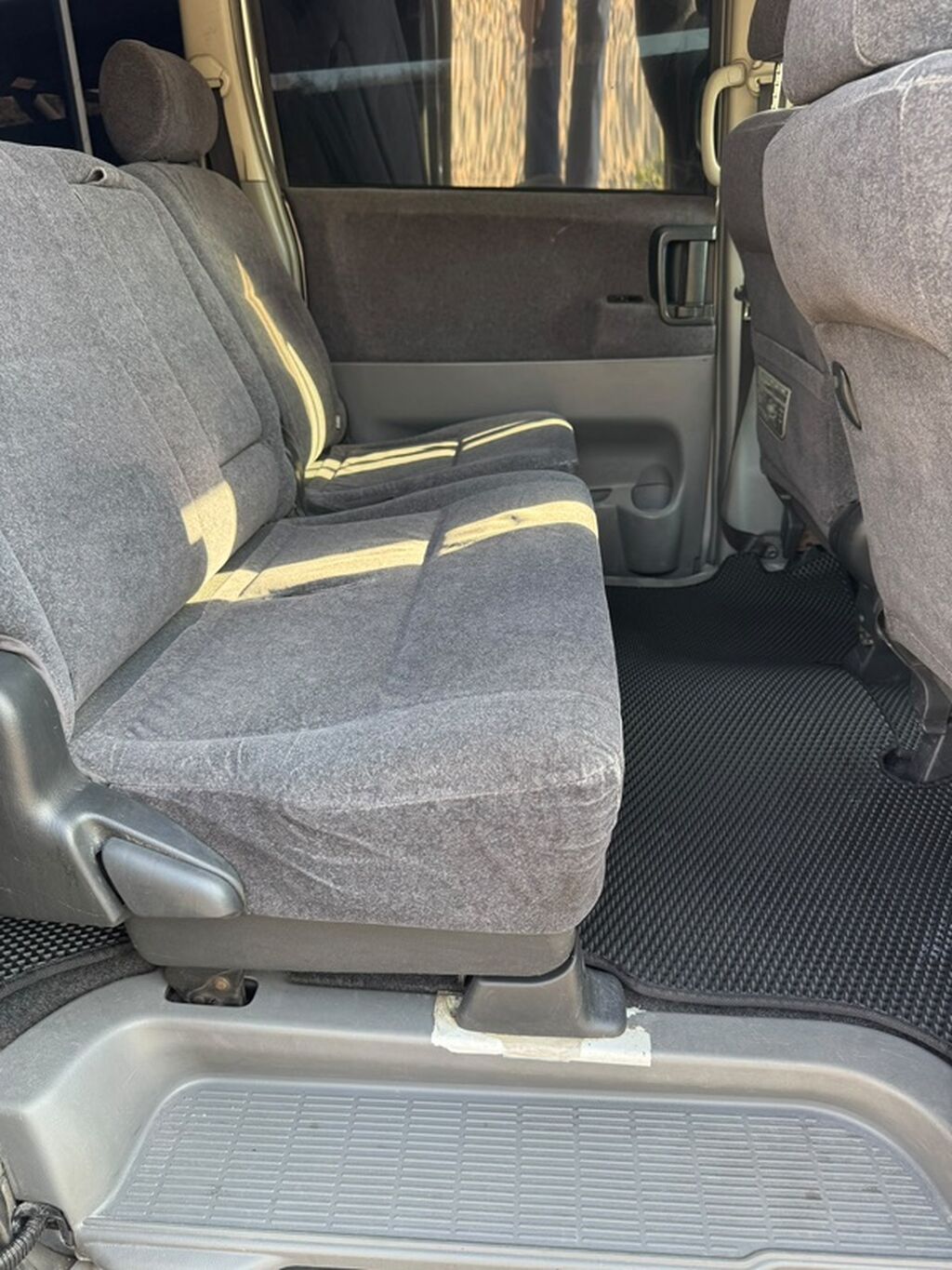 Toyota Voxy: 2006 г., 2 л, Бензин, Минивэн: фото 5
