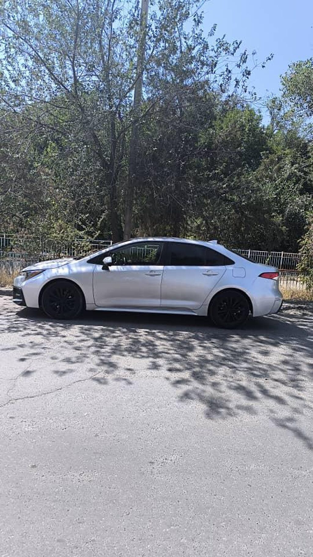 Toyota Corolla: 2019 г., 1.8 л, Автомат, Бензин, Хэтчбэк: фото 7