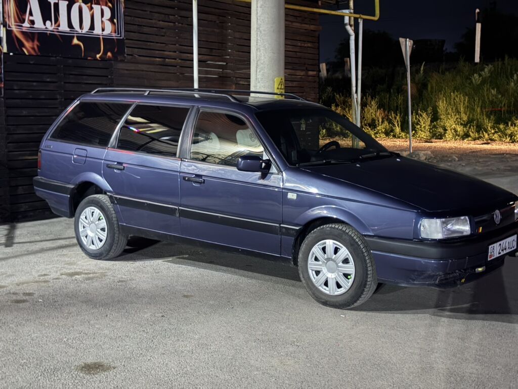 Volkswagen Passat: 1993 г., 1.8 л, Бензин, Универсал: фото 4