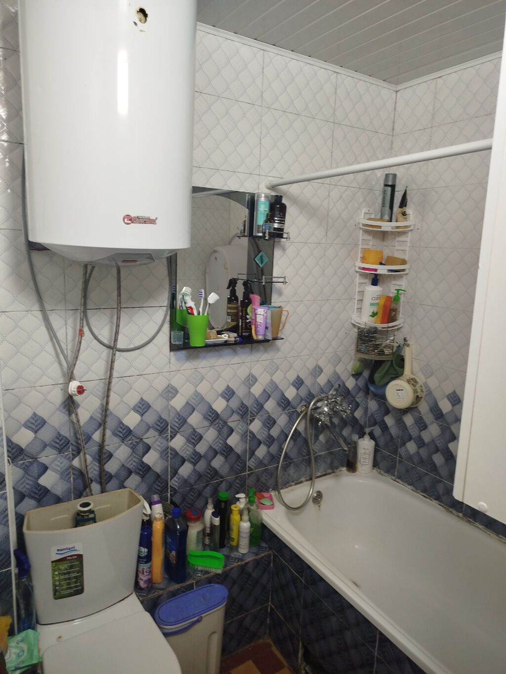 3 комнаты, 58 м², 104 серия, 4 этаж, Требуется ремонт: фото 2