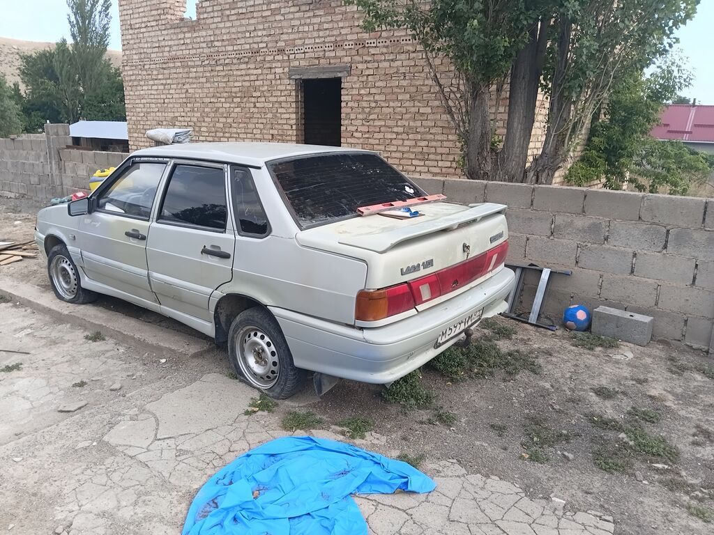 ВАЗ (ЛАДА) 2115: 2000 г., 1.5 л, Механика, Бензин, Седан: фото 3