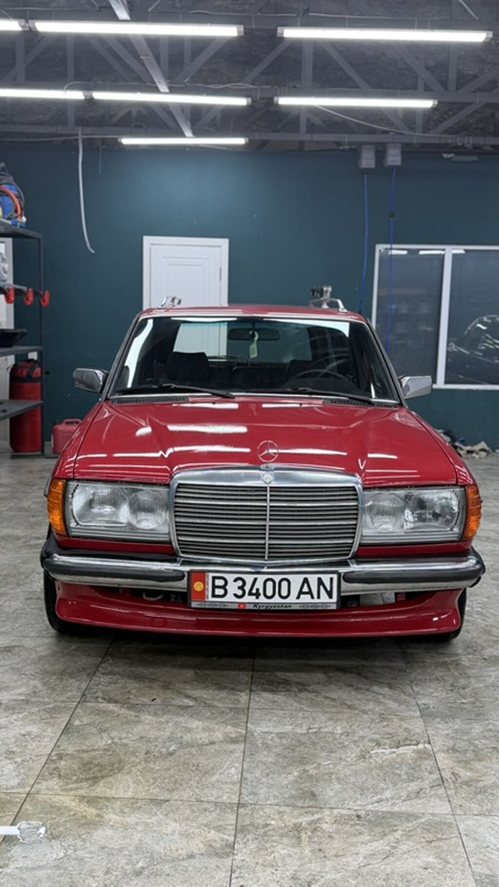 Mercedes-Benz W123: 1984 г., 3 л, Механика, Дизель, Универсал: фото 2