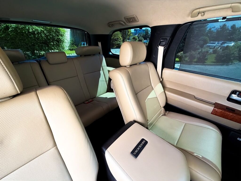 Toyota Sequoia: 2019 г., 5.7 л, Автомат, Бензин, Внедорожник: фото 6