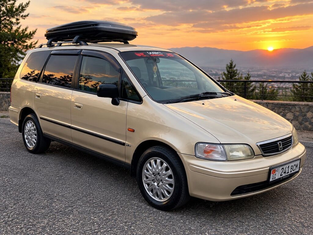 Honda Shuttle: 1999 г., 2.3 л, Автомат, Бензин, Минивэн: фото 1