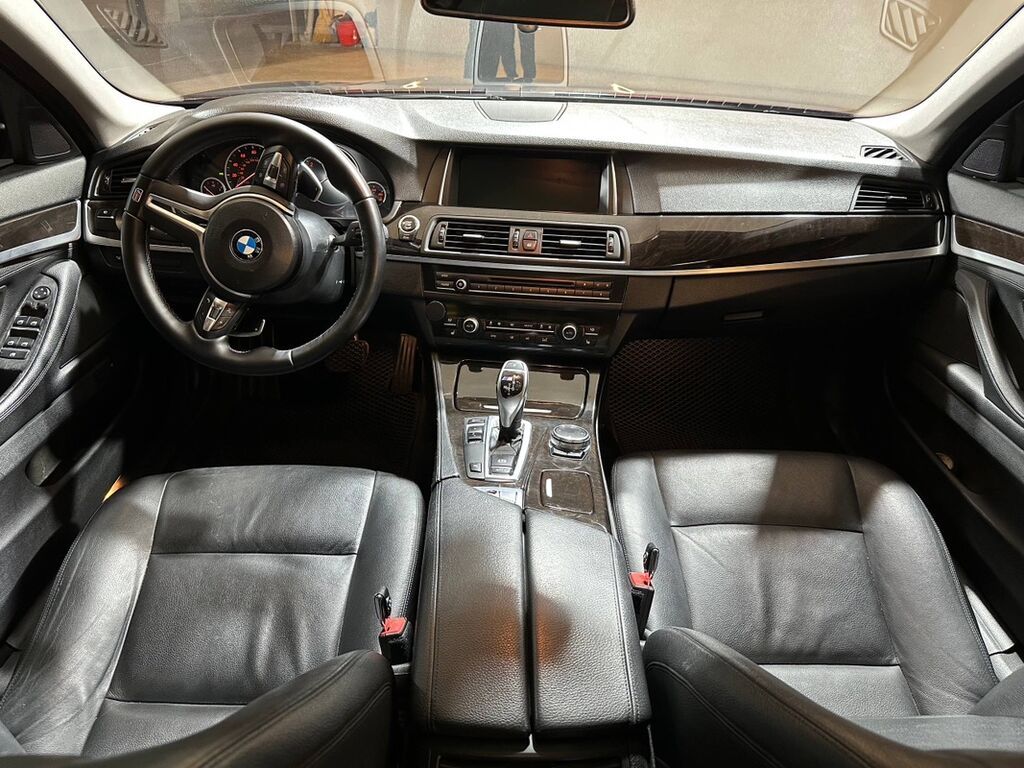 BMW 5 series: 2016 г., 3 л, Автомат, Бензин, Седан: фото 6