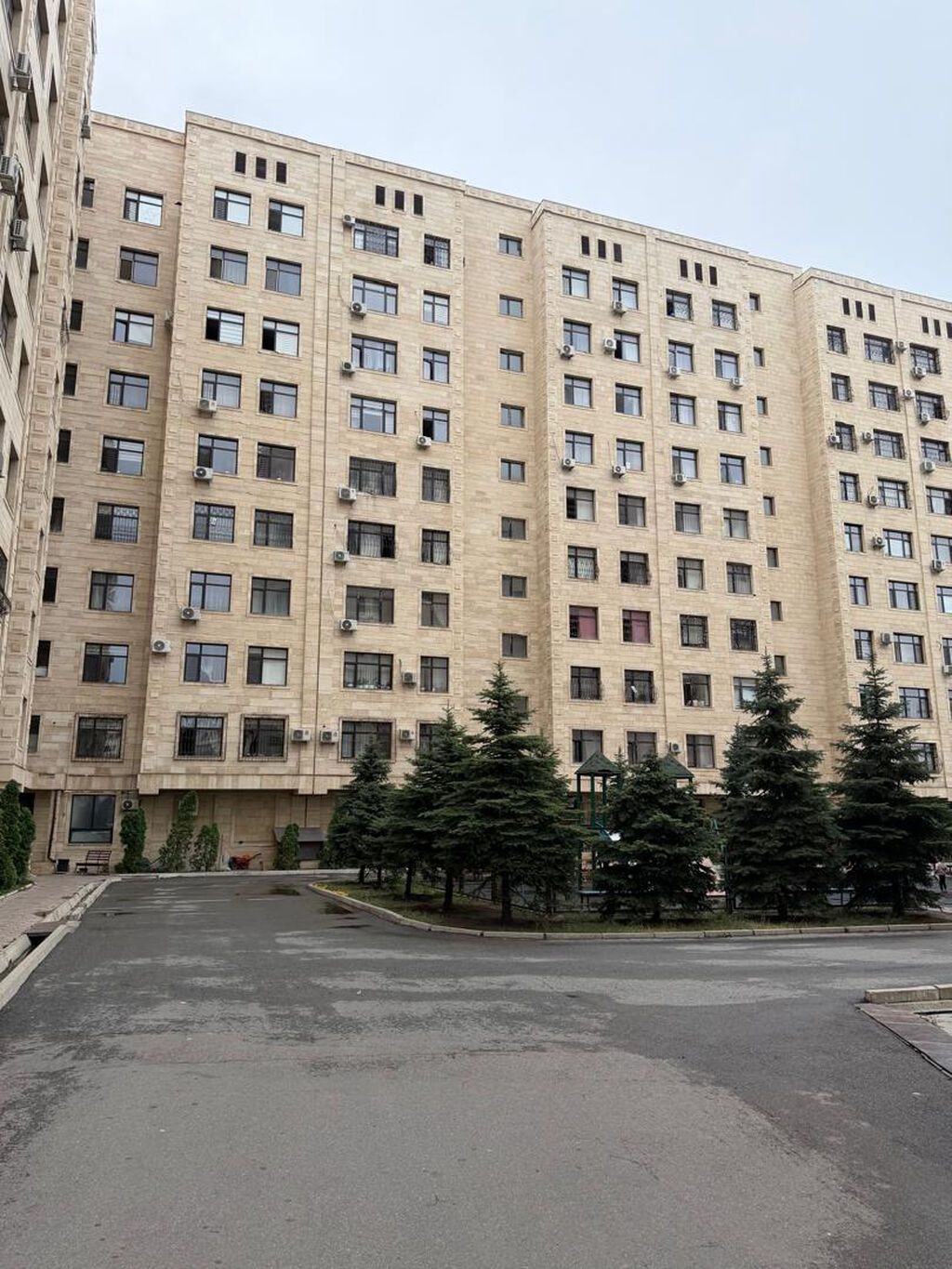 Сдаётся 4-комнатная квартира на длительный срок Район: Парк Ататюрк: фото 2