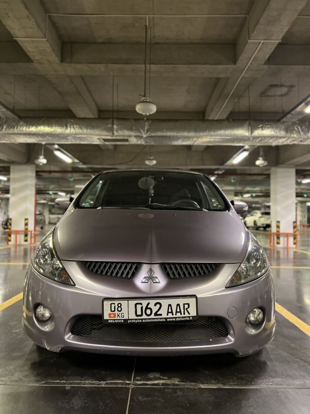 Mitsubishi Grandis: 2005 г., 2.4 л, Автомат, Бензин, Минивэн: фото 3