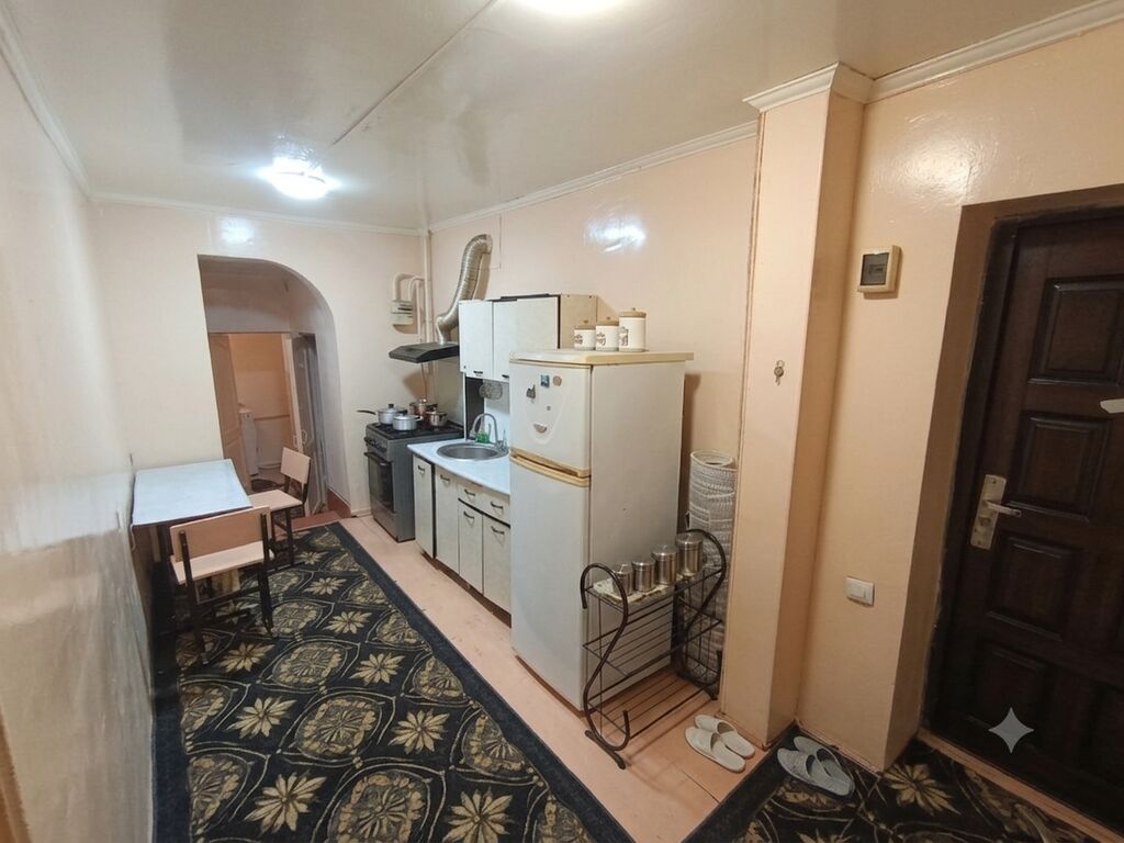 Сдается 2-ых комнатная квартира с кухней и санузлом. Адрес: Район: фото 3