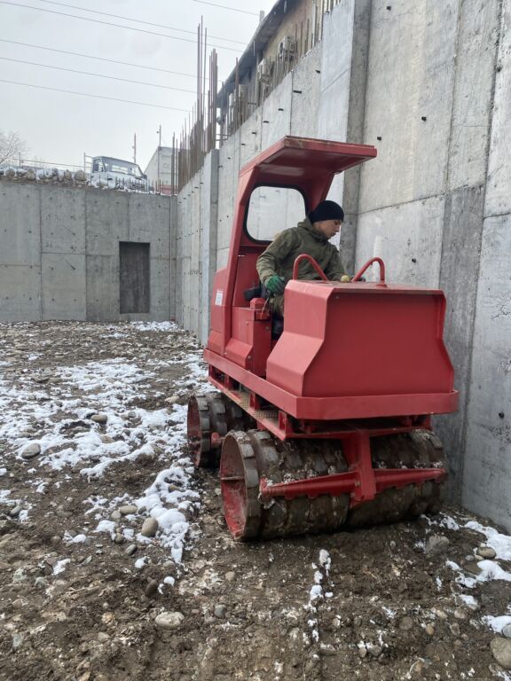 Услуги катка, КАТОК КАТОК КАТОК кулачковый 4 тонн услуги 4 тонного: фото 5