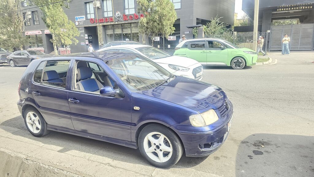 Volkswagen Polo: 2000 г., 1.4 л, Автомат, Бензин, Хэтчбэк: фото 1