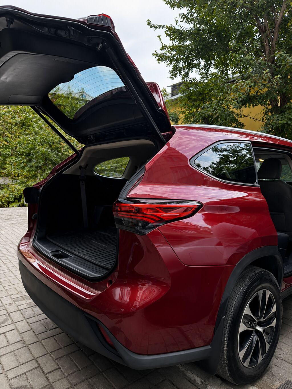 Toyota Highlander: 2023 г., Автомат, Бензин, Кроссовер: фото 5