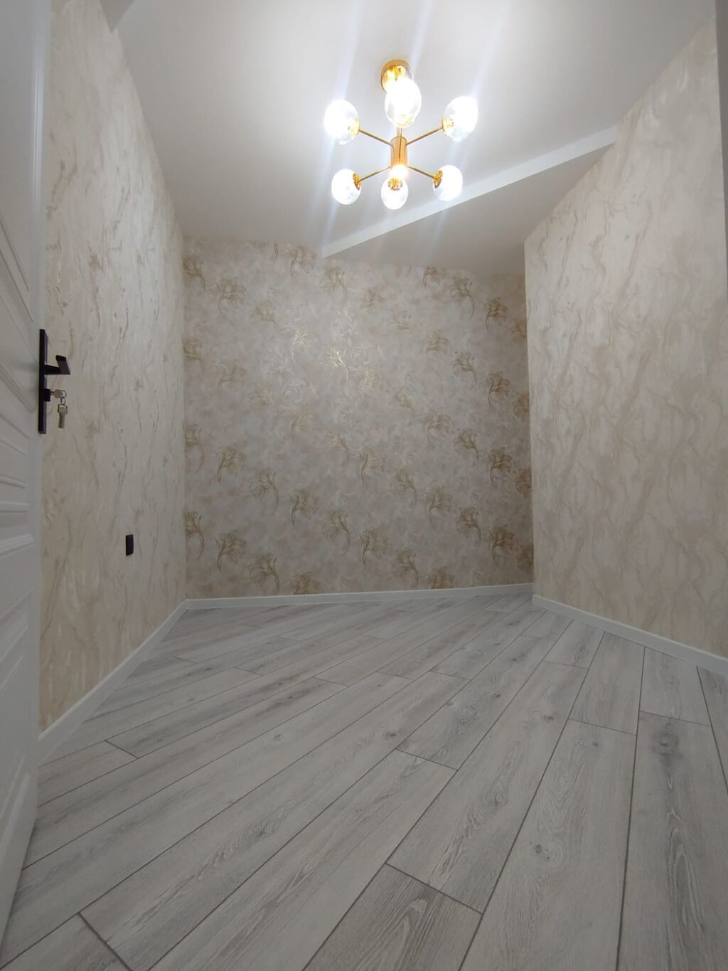 4 otaqlı, Yeni tikili, 97 kv. m