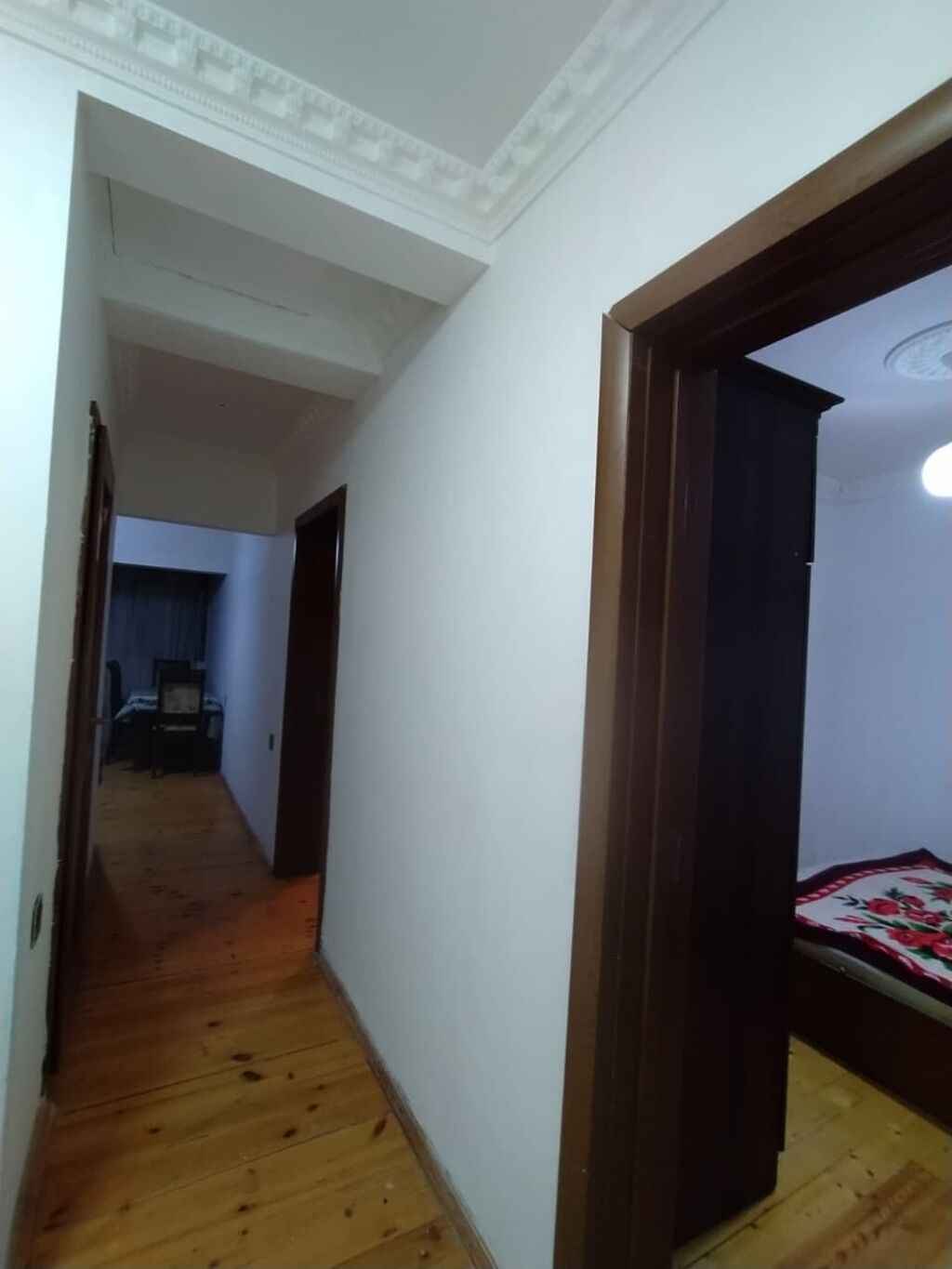 Kirayə ev masazir qurtulus 93 yaşayiş kompleksinde 6 mərtəbəli binanin