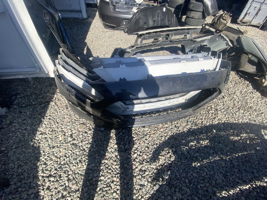 Передние и задние кузовные детали для автомобилей Toyota/Lexus: фото 1