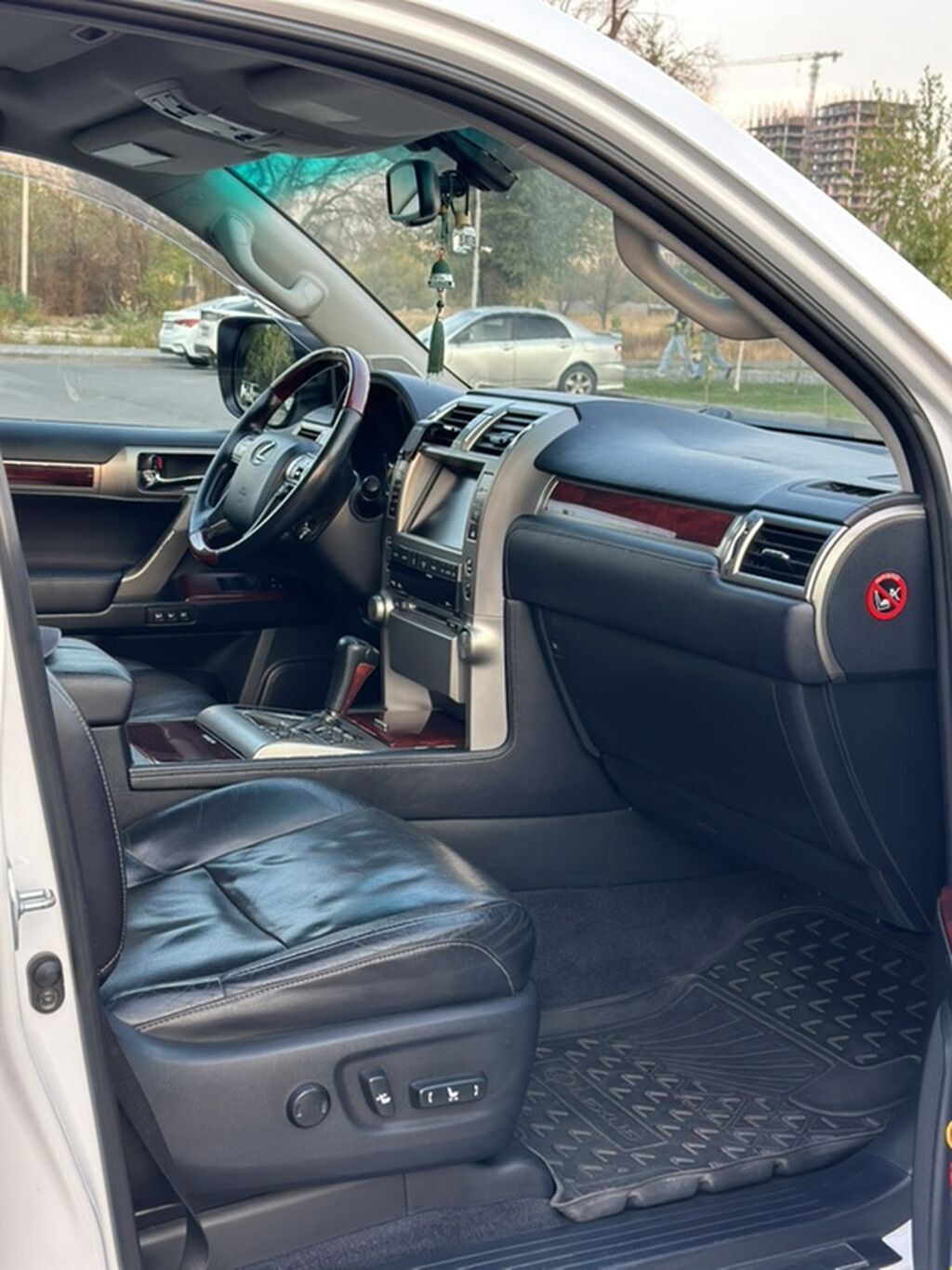 Lexus GX: 2010 г., 4.6 л, Автомат, Бензин, Внедорожник: фото 6