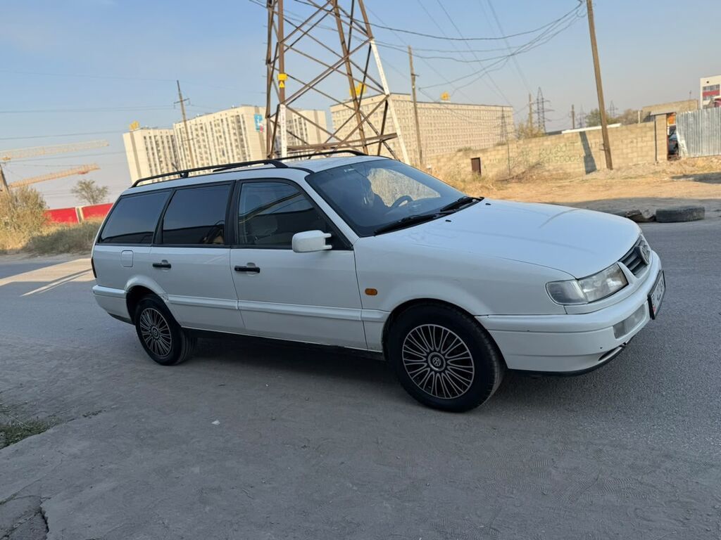 Volkswagen Passat Variant: 1995 г., 2 л, Механика, Бензин, Универсал: фото 6