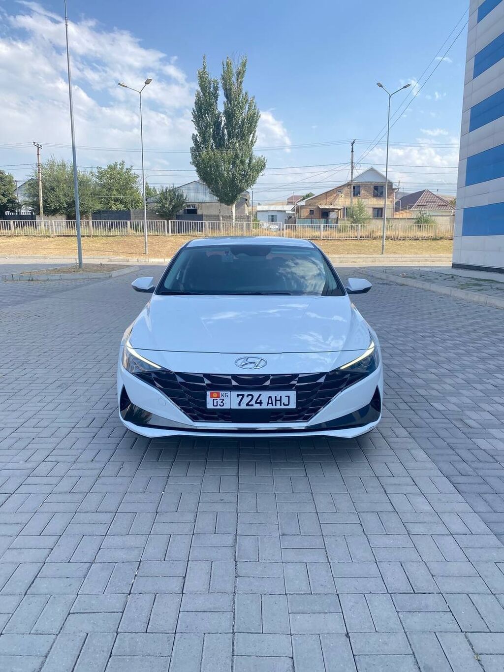 Hyundai Avante: 2021 г., 1.6 л, Вариатор, Гибрид, Седан: фото 3